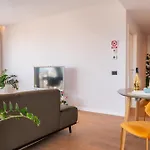 Metropolitan Luxe