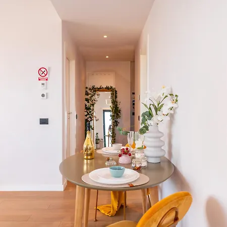 Metropolitan Luxe Apartment *