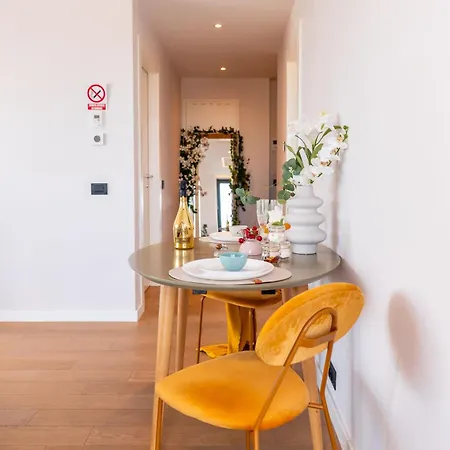 Metropolitan Luxe Apartament *