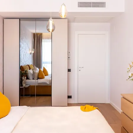 Metropolitan Luxe 아파트