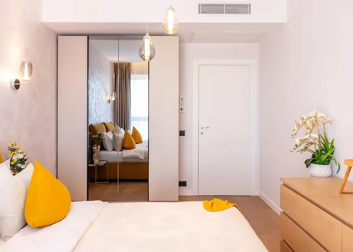 Metropolitan Luxe Apartment