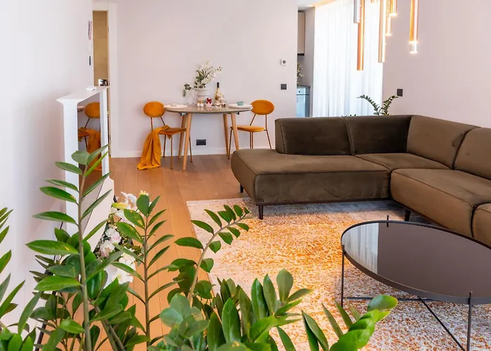 Metropolitan Luxe Apartment