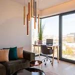 Metropolitan Luxe