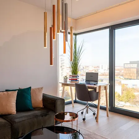 Metropolitan Luxe